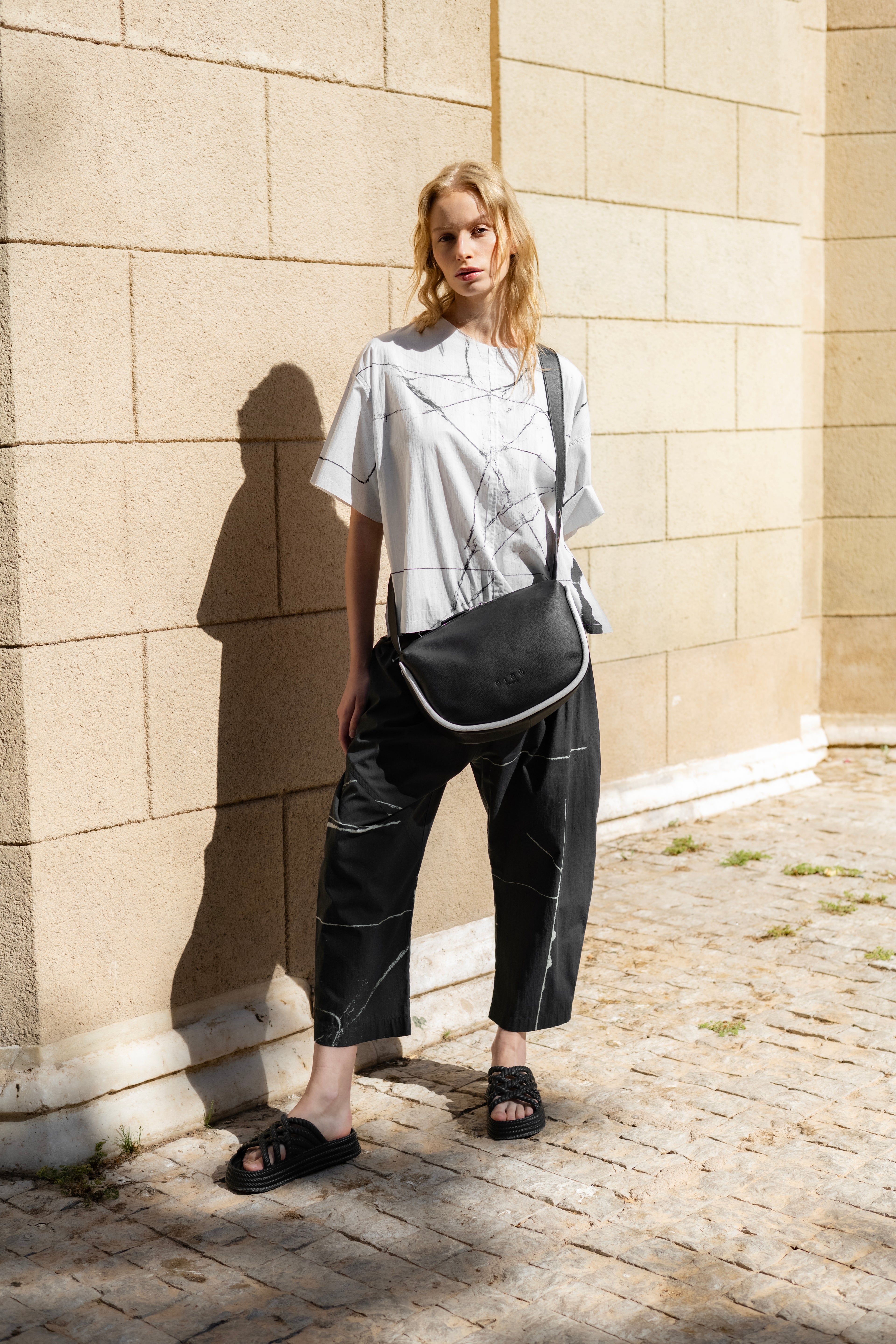 Mingus Shoulder/Cross body Bag Black And White