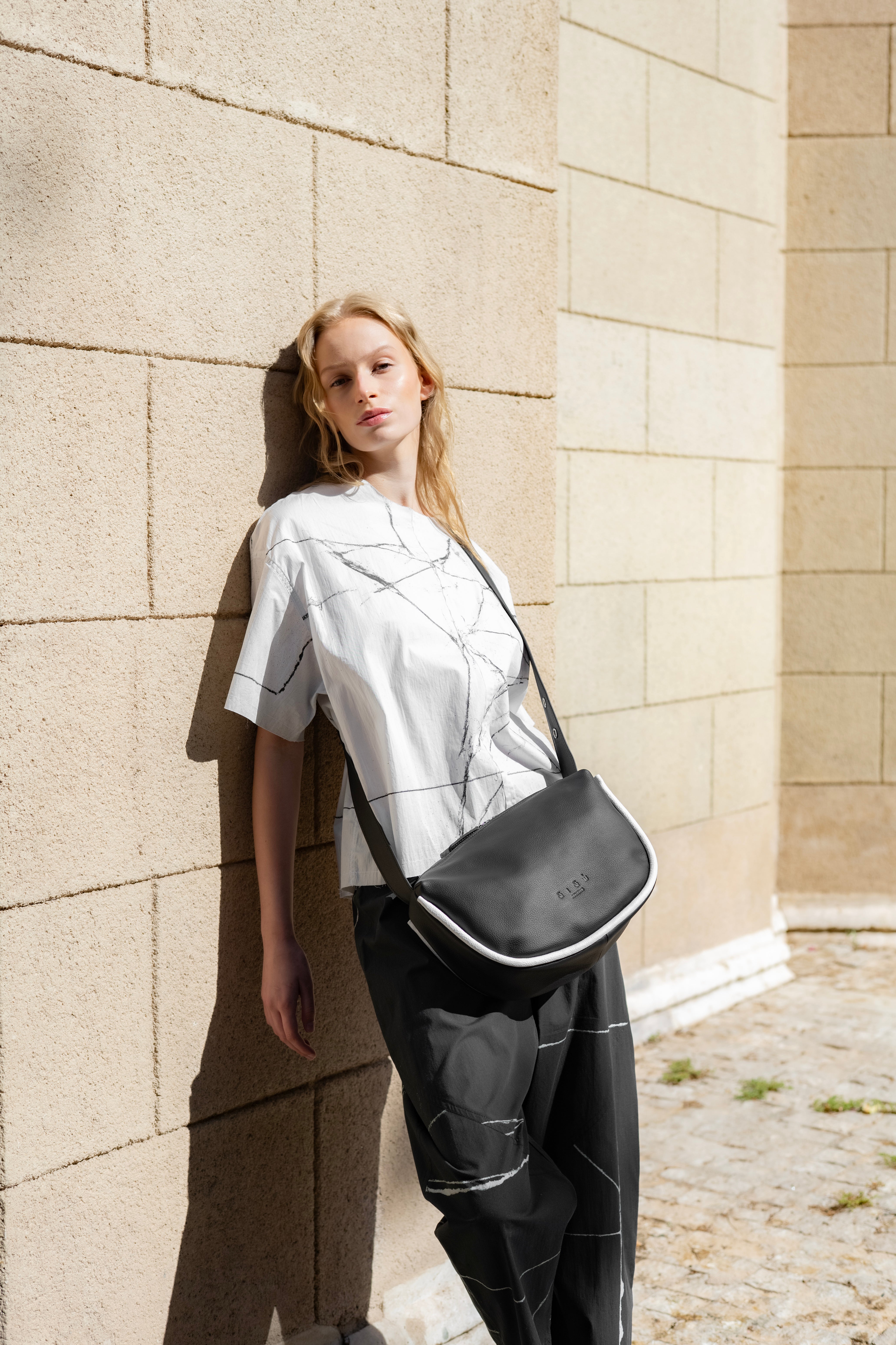 Mingus Shoulder/Cross body Bag Black And White Main image