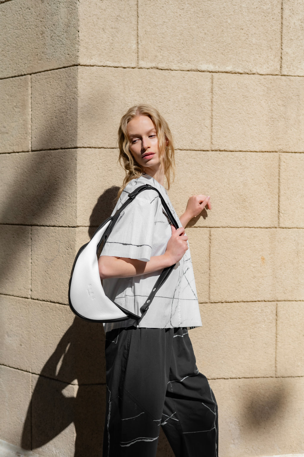 Keros Shoulder/Crossbody Bag Black And White