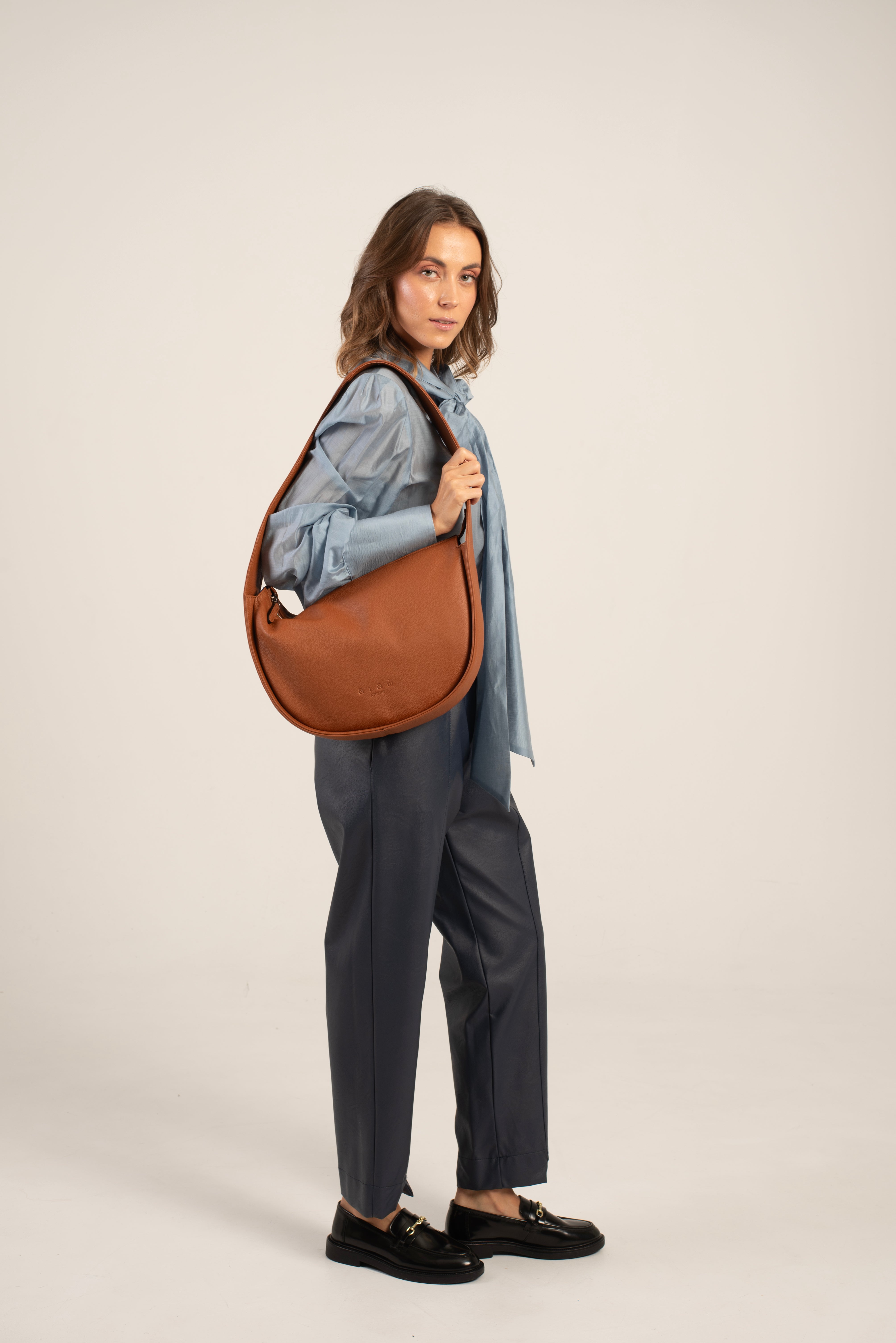 Tupi Shoulder Bag Taba Secondary image