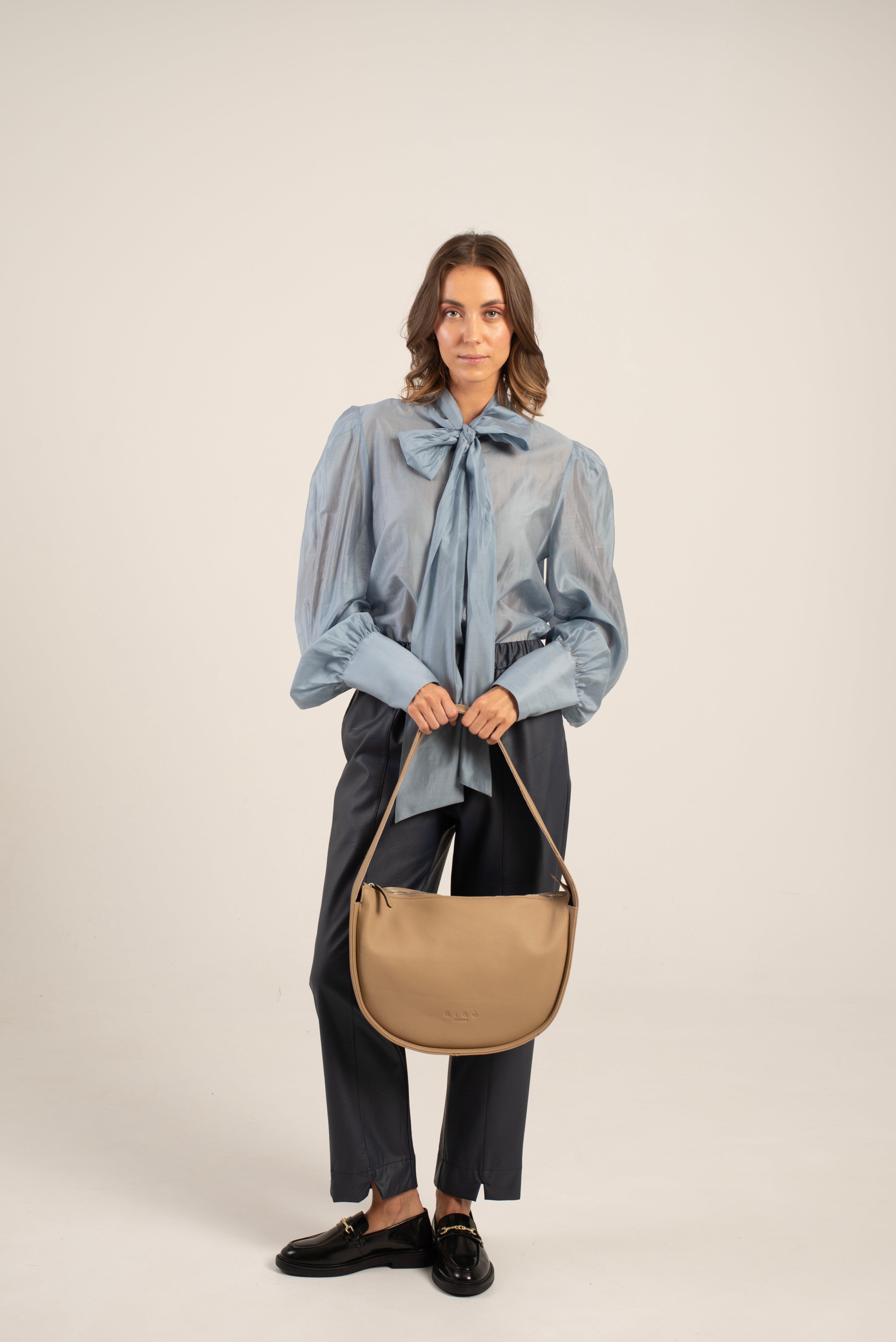 Tupi Shoulder Bag Beige