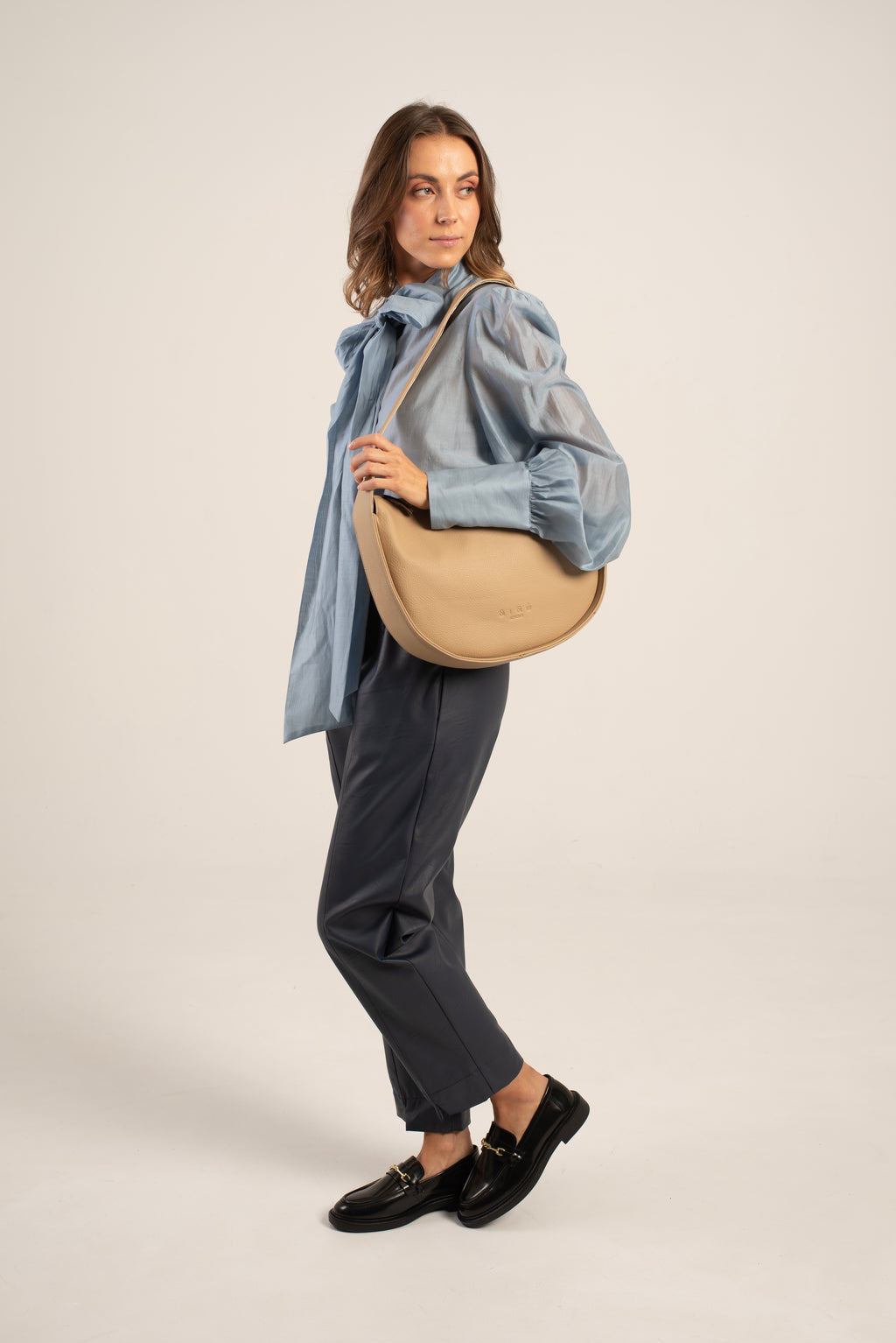 Tupi Shoulder Bag Beige