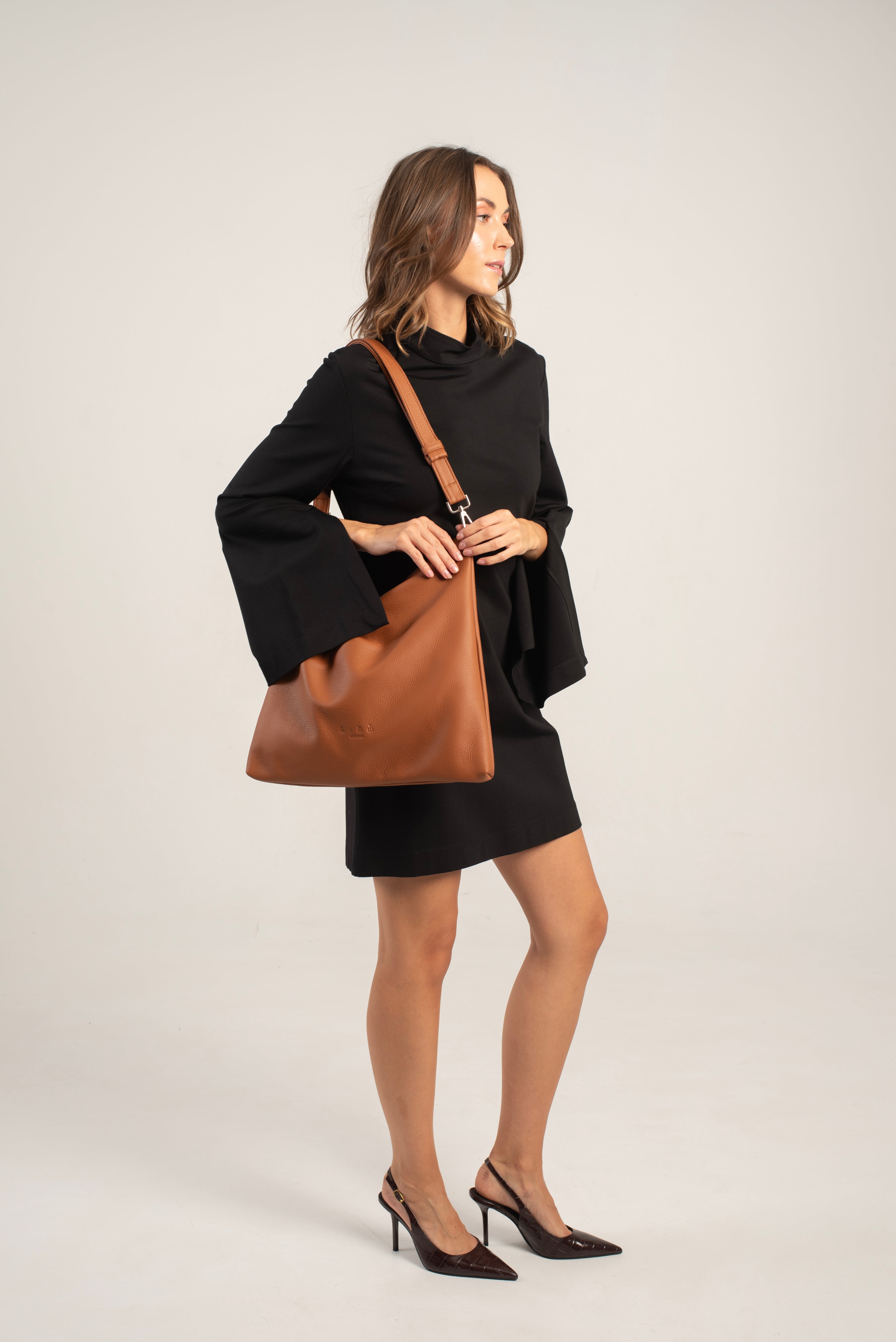 Joy Shoulder/Crossbody Bag Taba