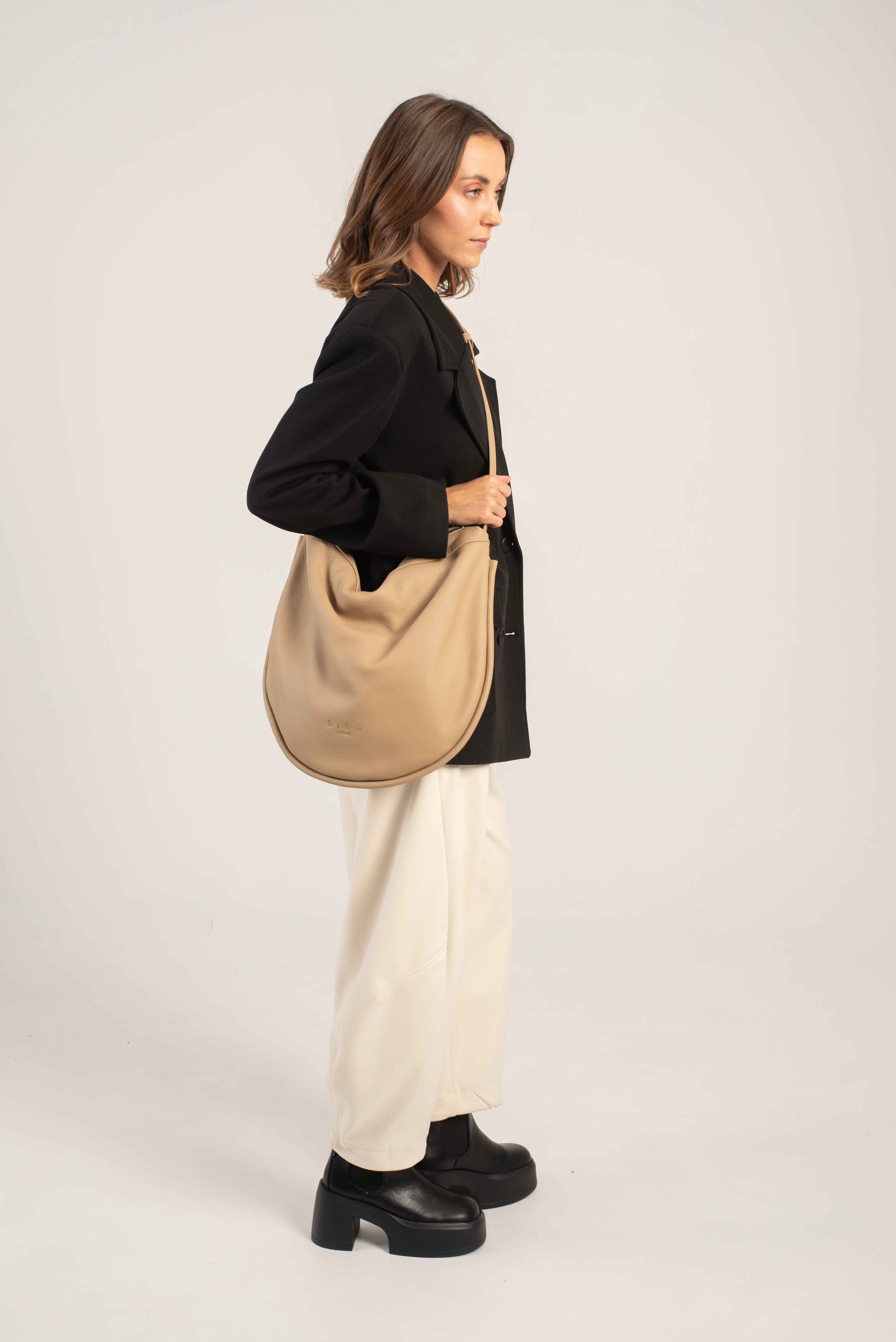 Aspa Shoulder/Crossbody Bag Beige