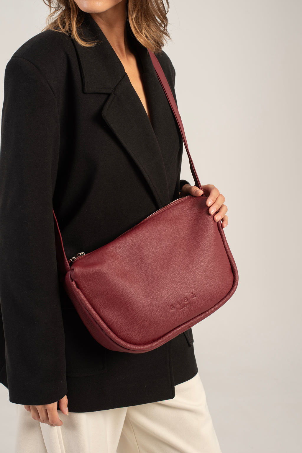 Mingus Shoulder/Cross Body Bag Bordeaux